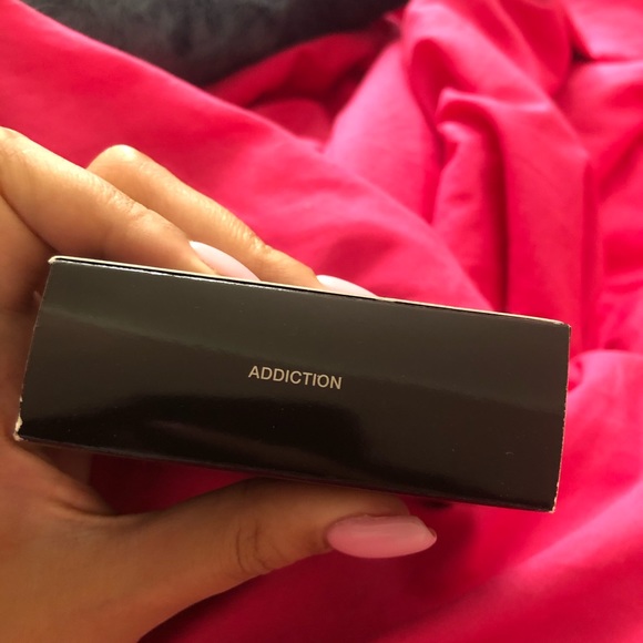 laura mercier face illuminator Addiction - Picture 3 of 5